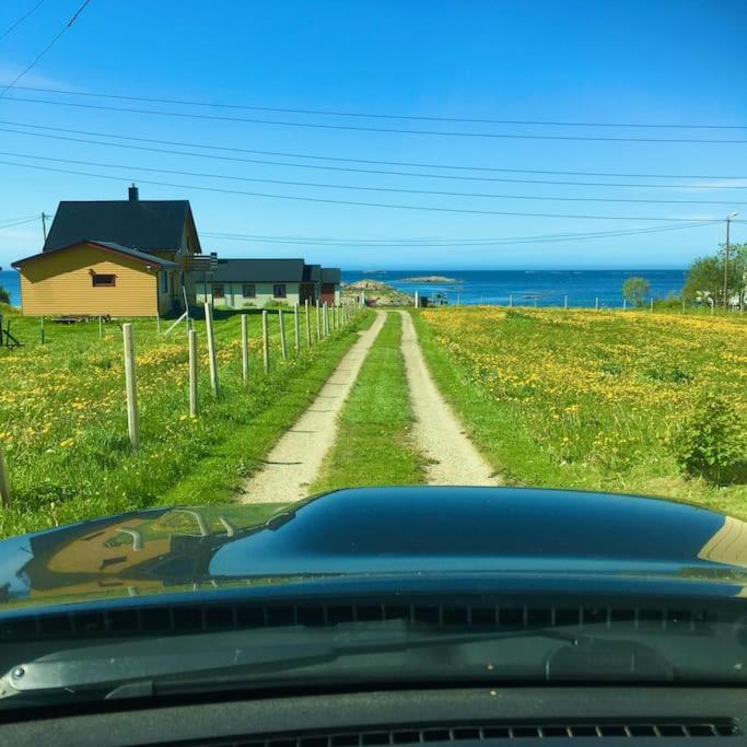 Sjarmerende Hus Med Orkesterplass Til Hav Og Fjell Stave Luaran gambar